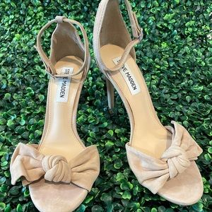 Steve Madden Dixie Strapped Heel in suede